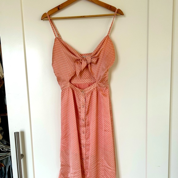 Tularosa Cut Out Midi Dress - Picture 1 of 3